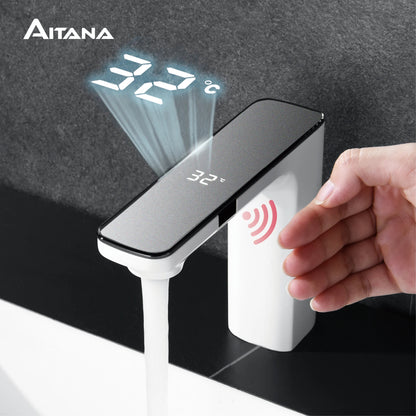 White Intelligent Brass Bathroom Faucet, Induction Design with LED Temperature Display, Single-Hole Single-Handle Hot and Cold Basin Tap