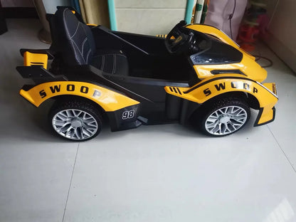 Juguete eléctrico recargable para niños de 1 a 5 años, coche de paseo con Control remoto de cuatro ruedas para niños y niñas