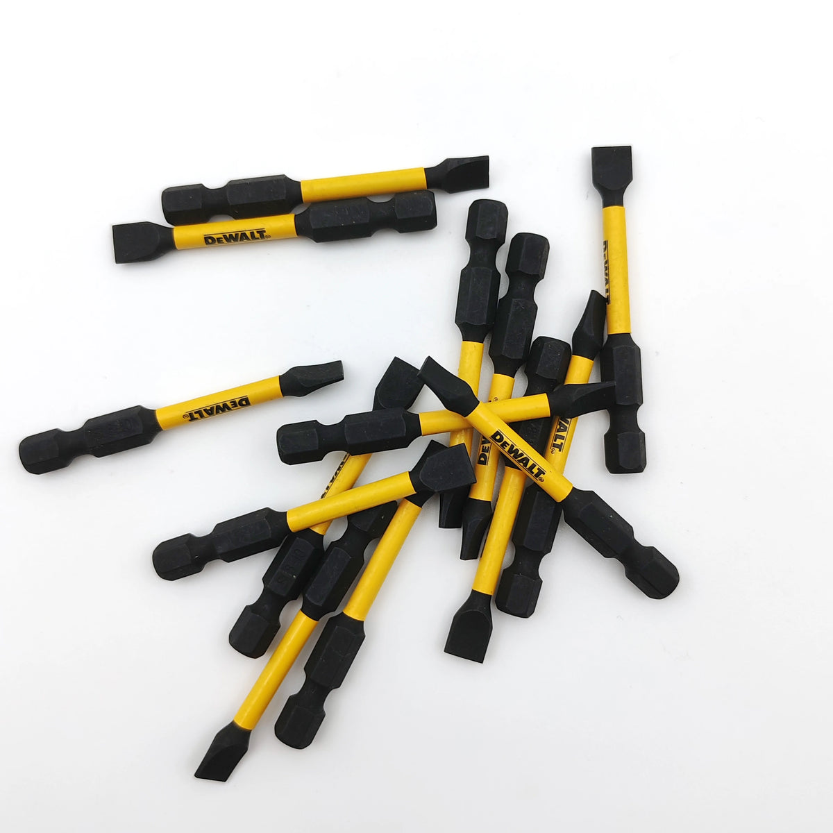 DEWALT Original PH2/PH3/SL8 Bits DWASLVMF2 DWA2PH2SL Hexagonal Sleeve Magnetic Ring Medium Small Box Set Tool Attachments