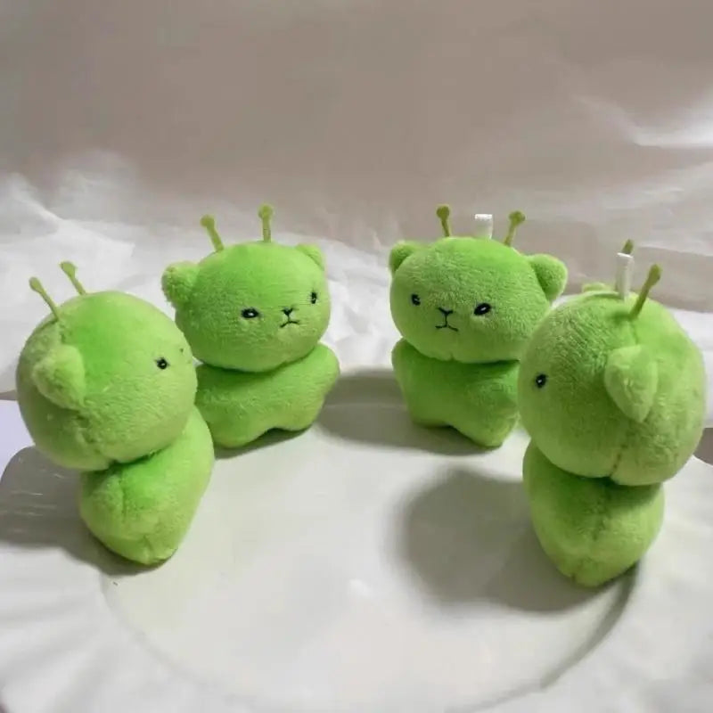 LLavero de peluche de gato alienígena, accesorios creativos, mochilas bonitas y feas, colgante, regalo de fiesta